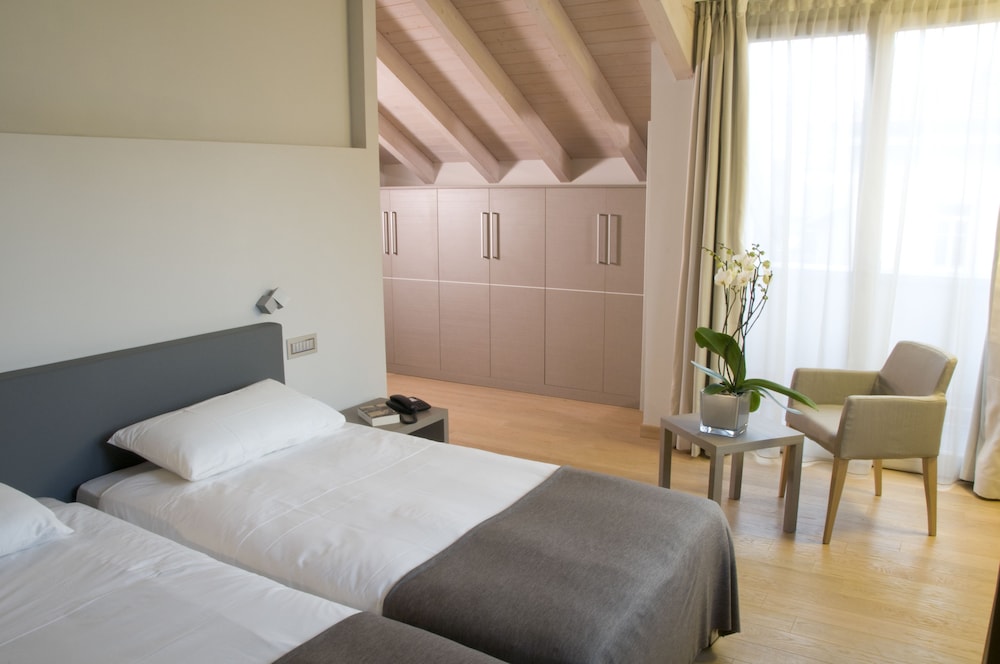 Hotel di Varese 19/50