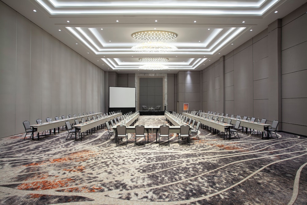 Harris Hotel and Convention Cibinong City Mall Bogor 43/61