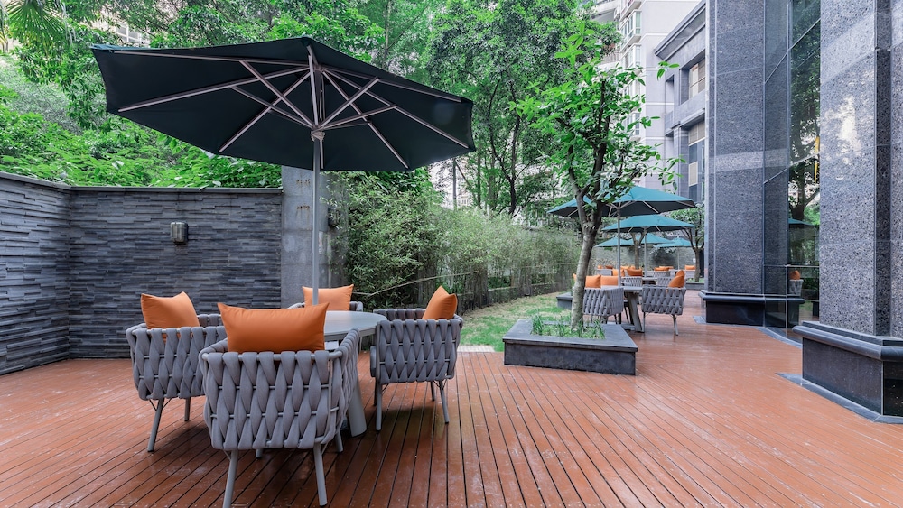 Holiday Inn Chongqing Guanyinqiao 46/50