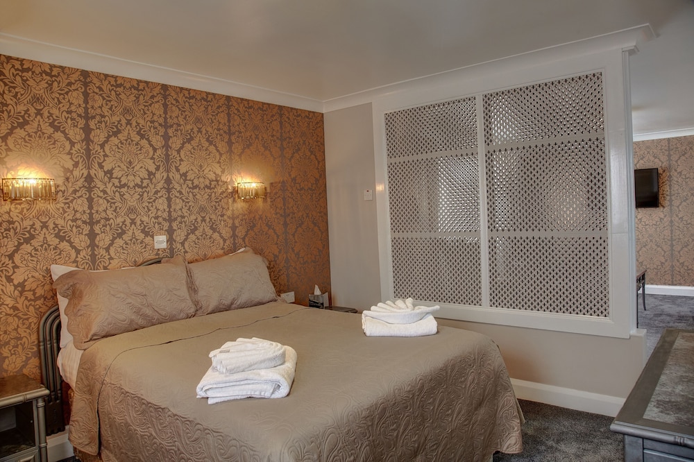 Orwell Hotel 36/67
