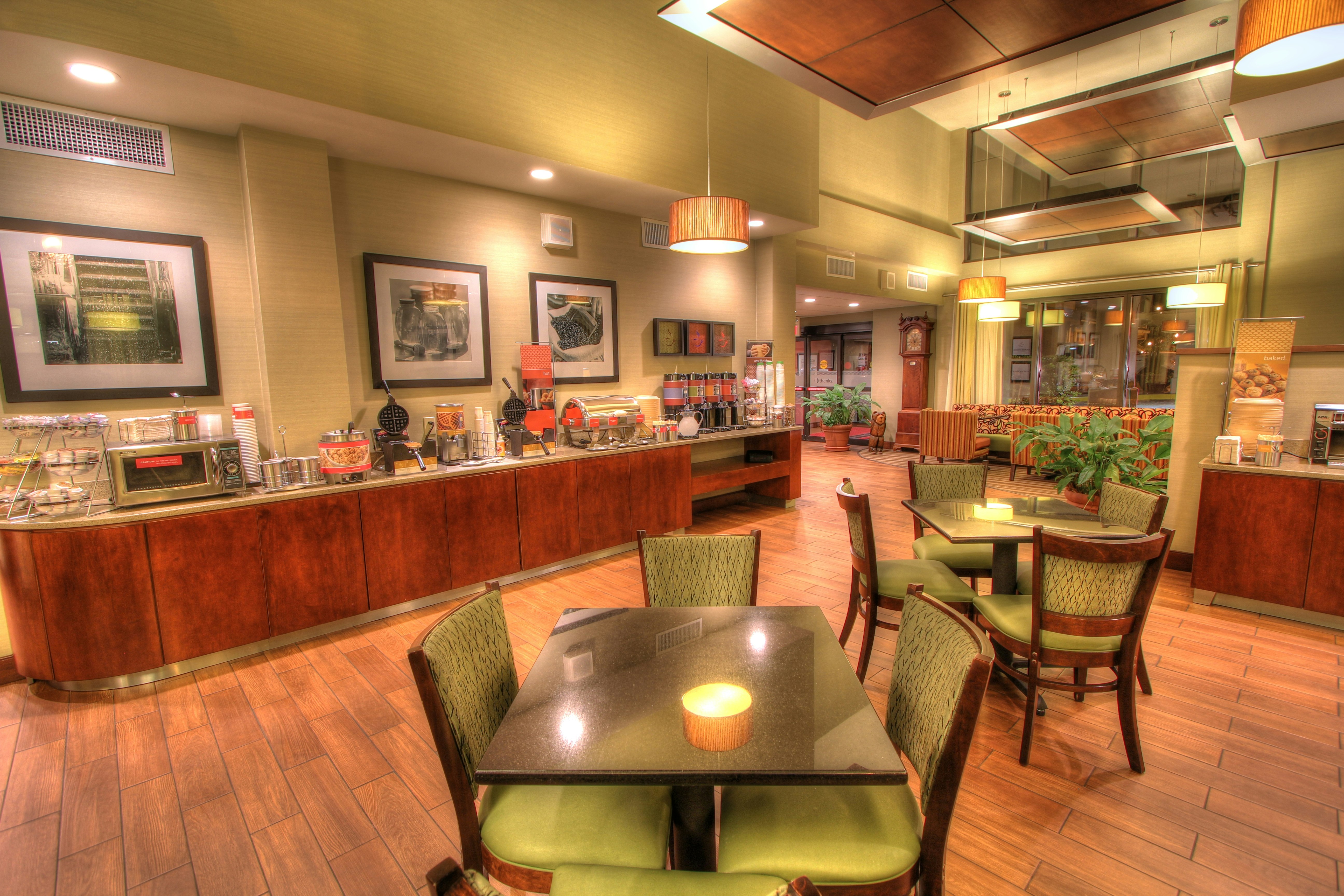 Hampton Inn Gatlinburg 54/68