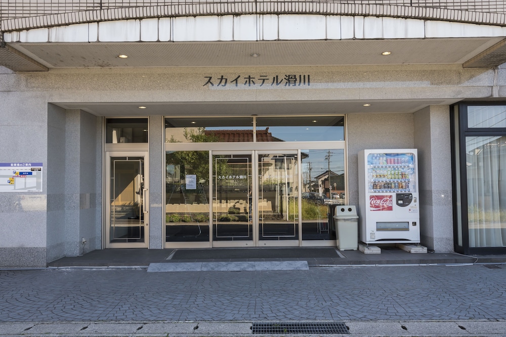Sky Hotel Namerikawa 6/44