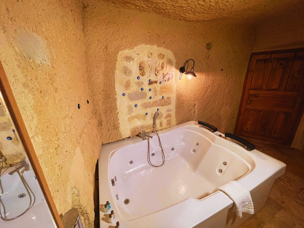 Feris Cave Hotel 32/50
