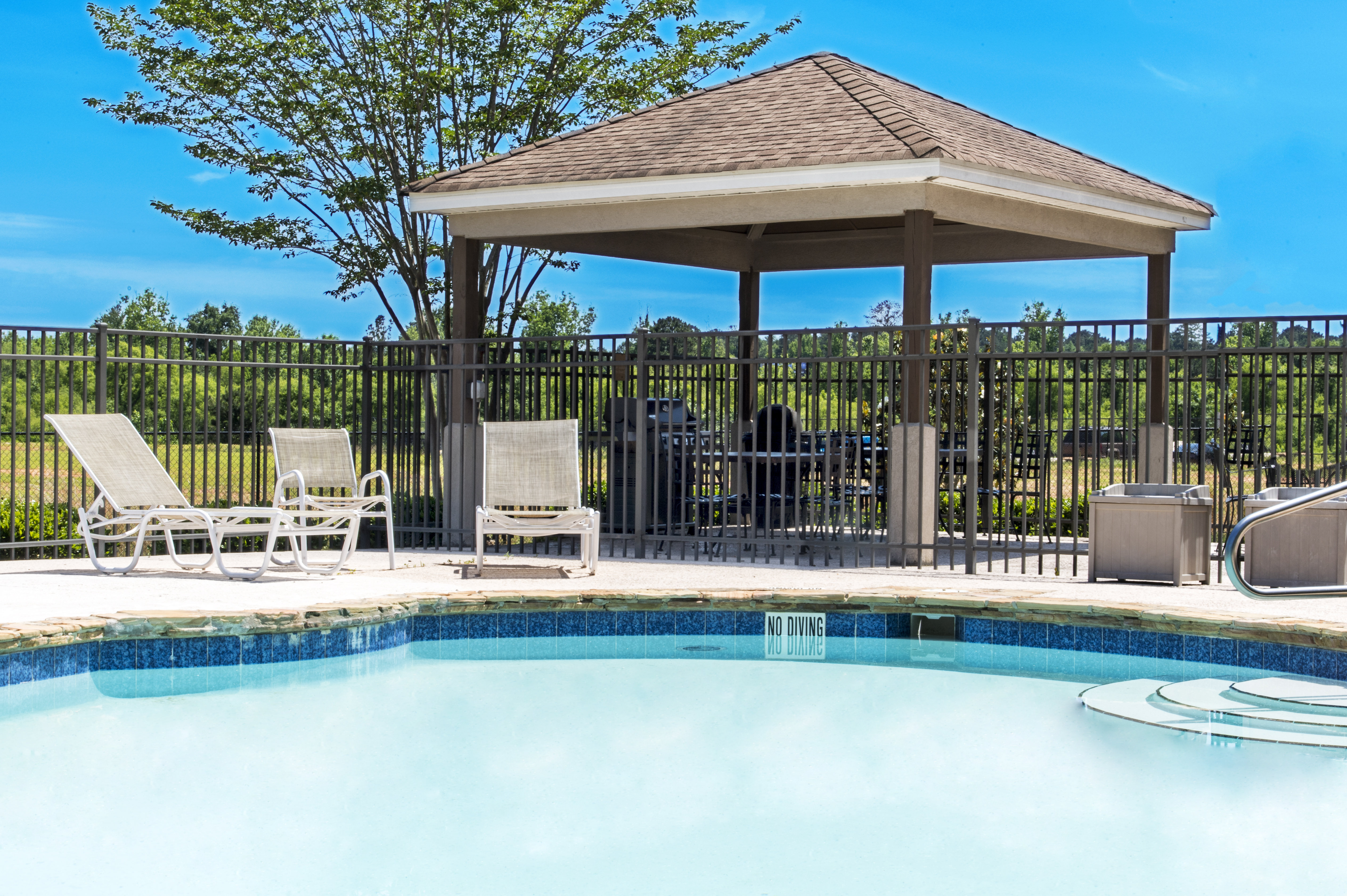 Candlewood Suites Macon 6/70