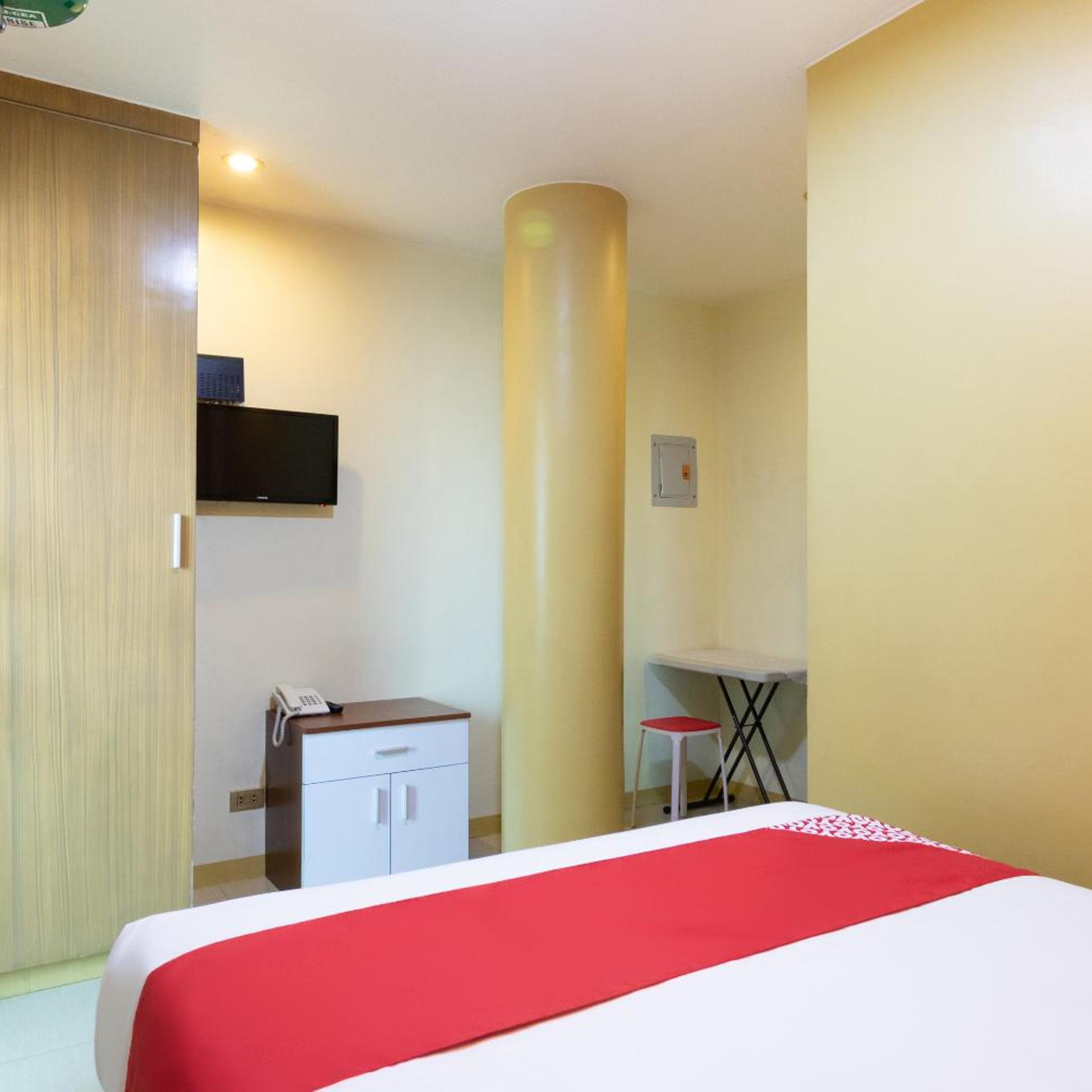 Starlight Bed And Breakfast 24/50