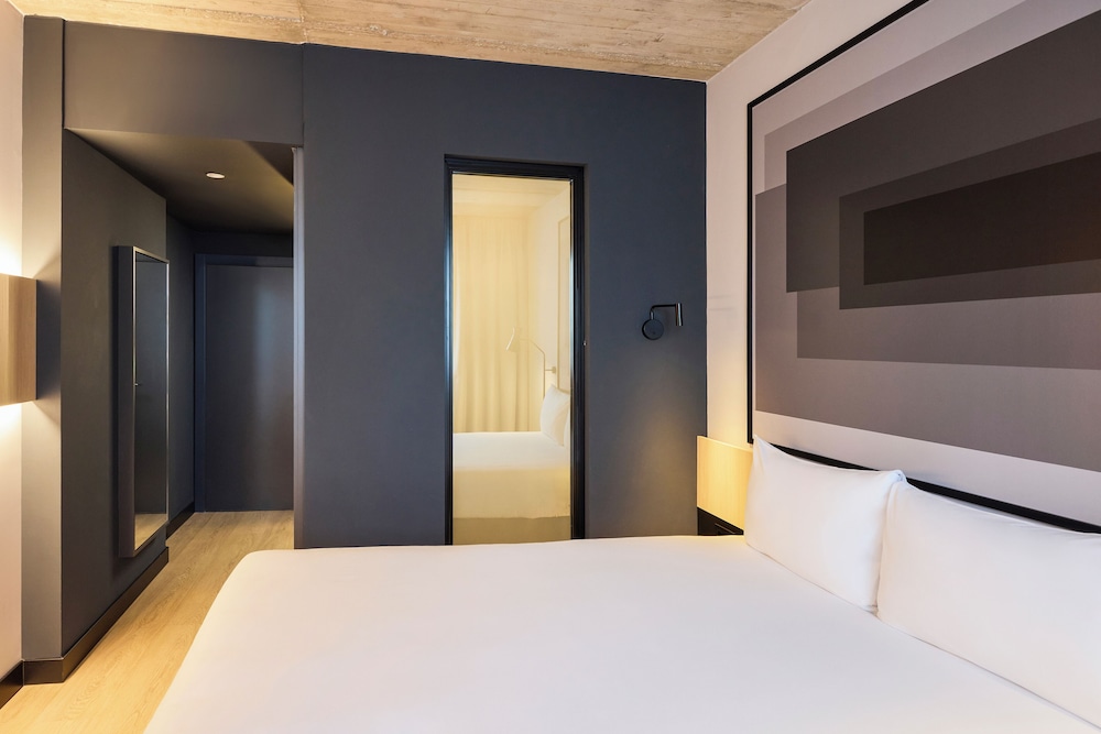 Ibis Madrid Norte Las Tablas 4/25