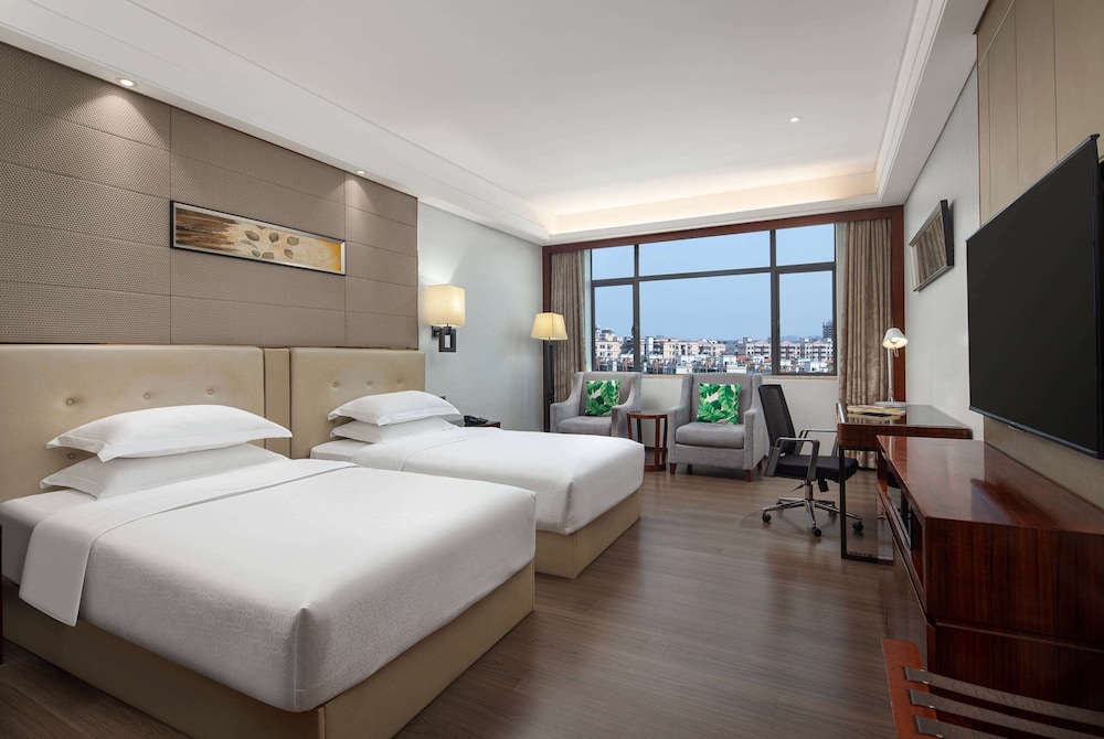 DELUXE, TWIN BEDS