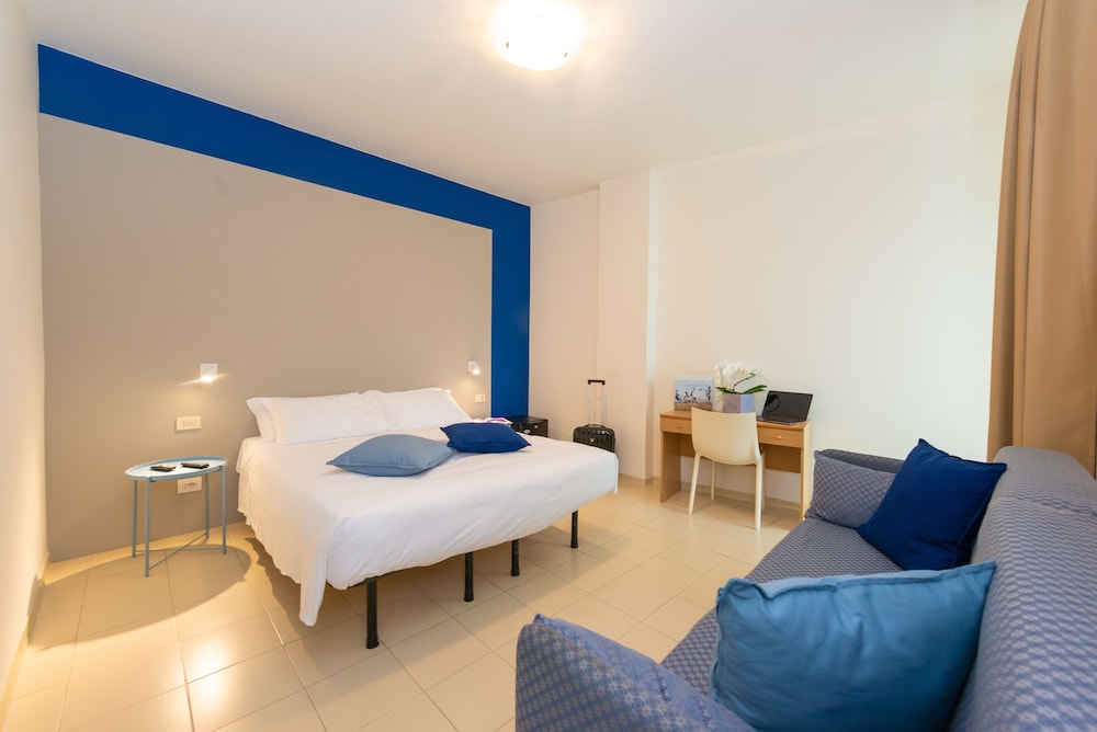 L'alba Hotel 42/72