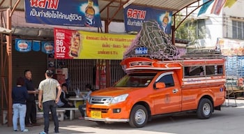 Khunyuw Hotel 49/63