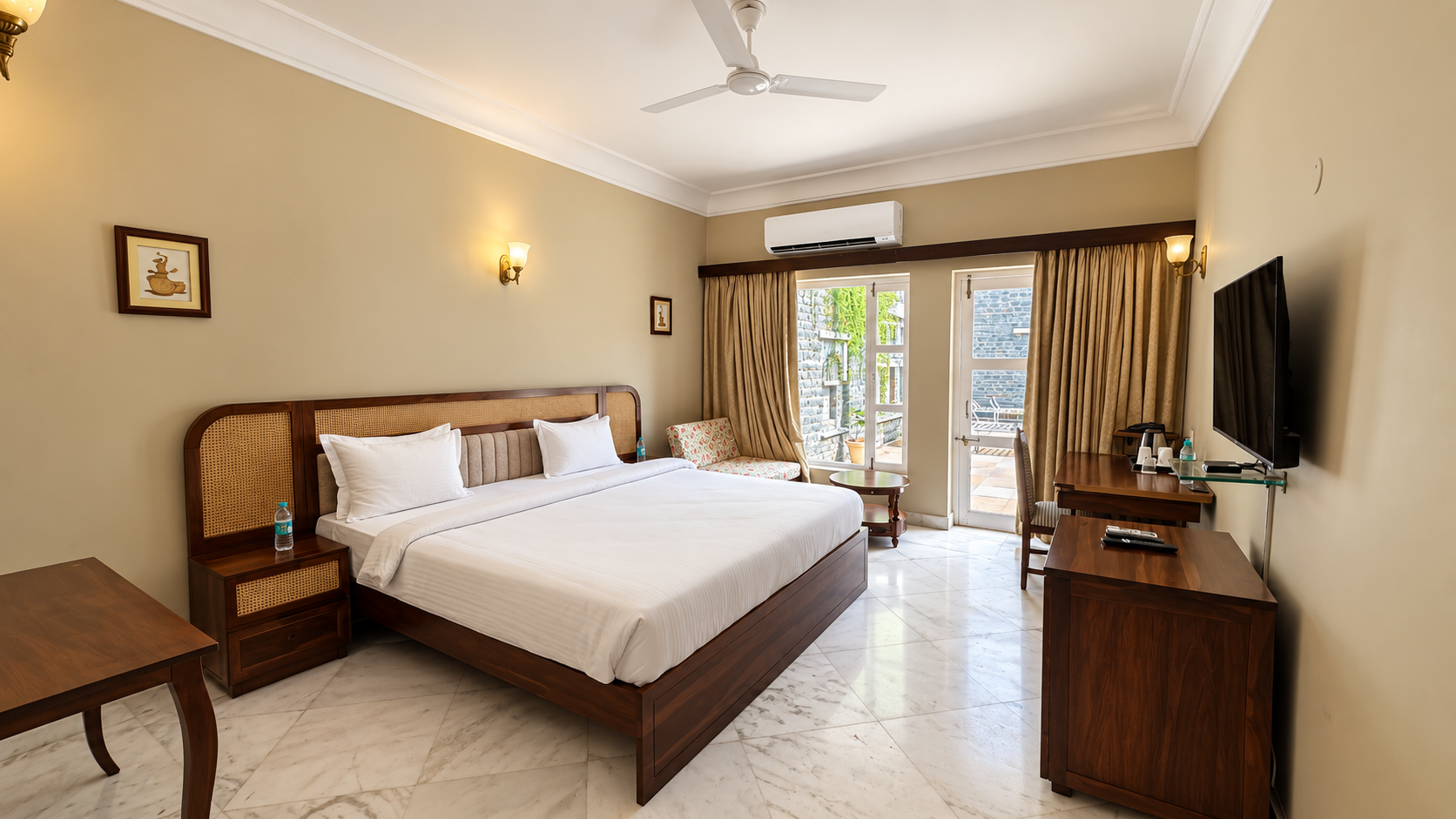 Premium, Family, Plunge Pool