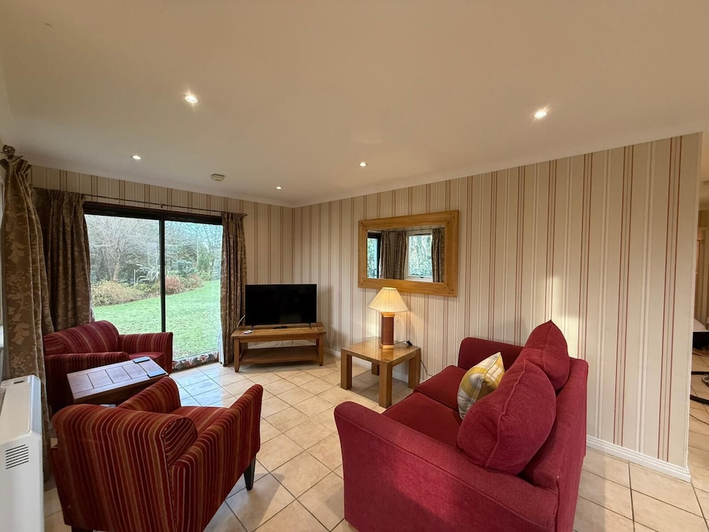 AIRDS HOTEL 26/50