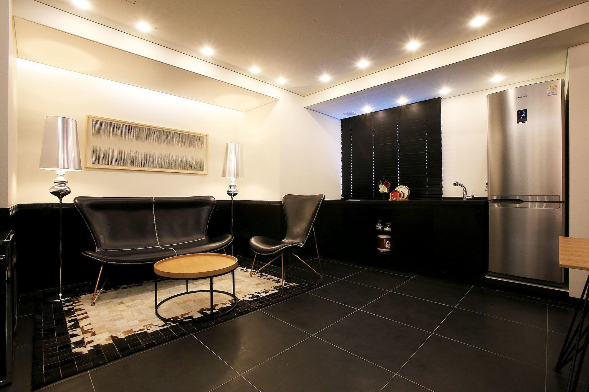 Hotel Lavieen 6/100