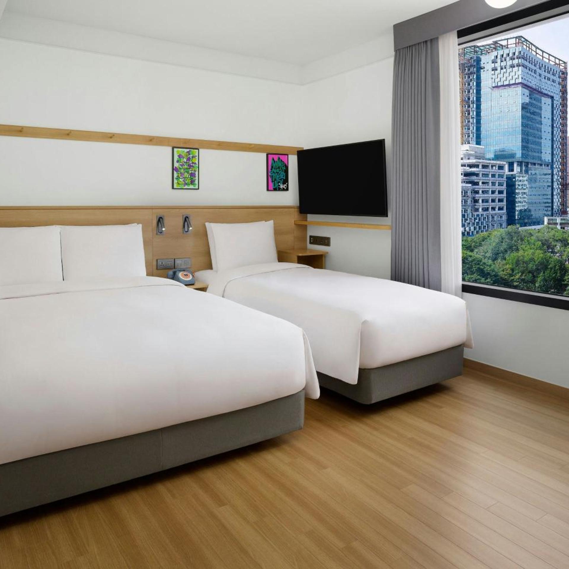 غرفة سوبيريور بسريرين منفصلين، Moxy Seoul Insadong 2/5