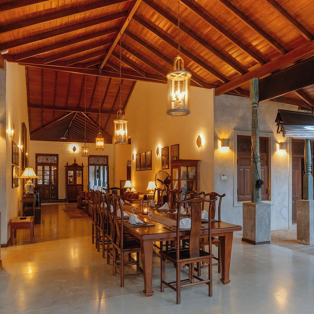 Villa Republic Bentota 36/50