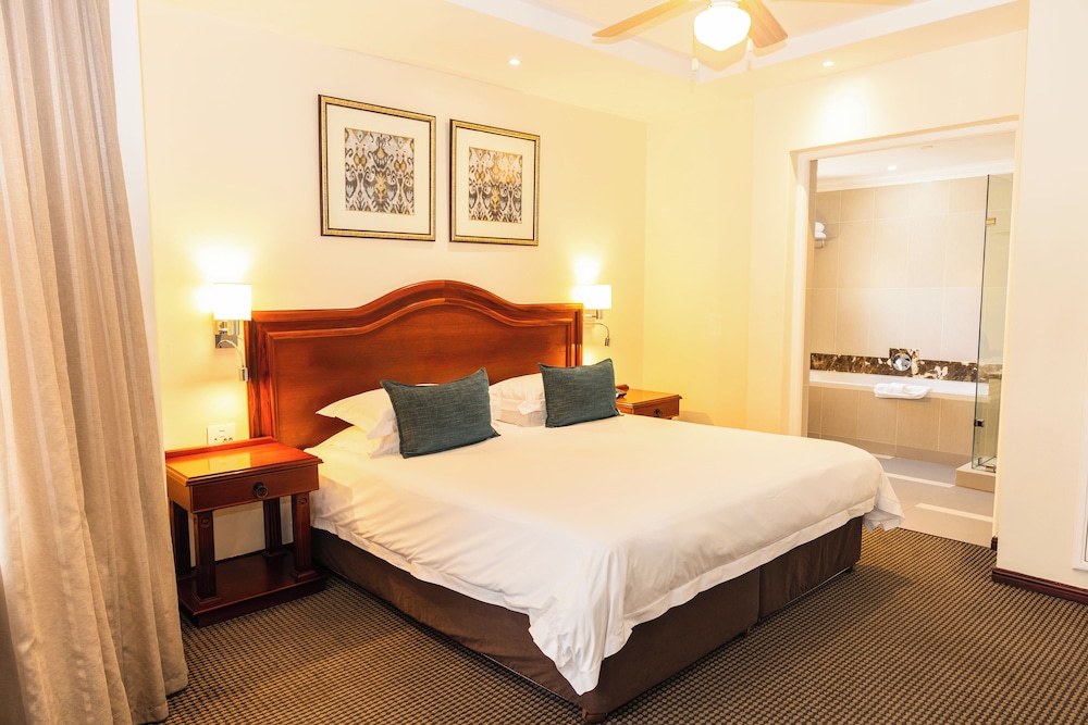 Ambassador, Suite, Double Bed