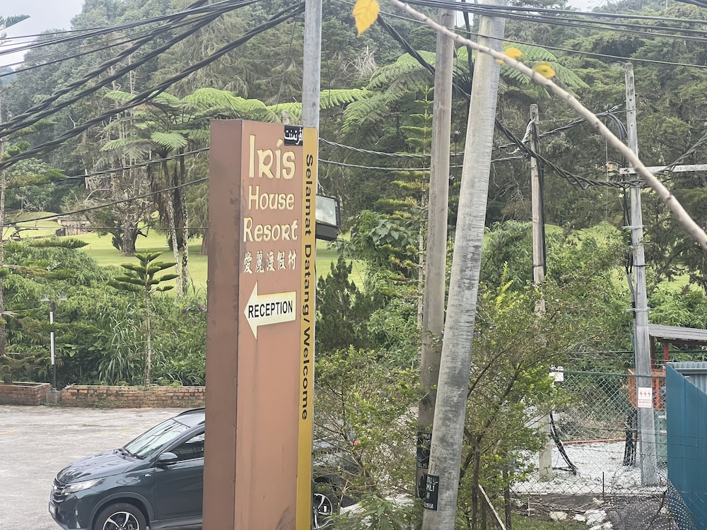 Iris House Resort 42/49