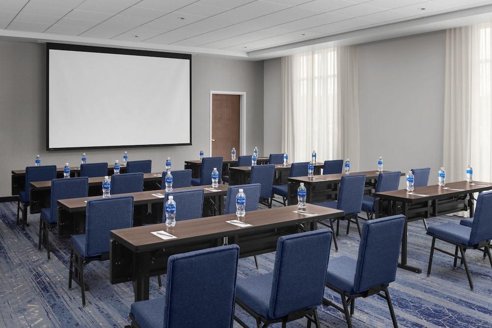 Courtyard by Marriott Orem University Place 25/38