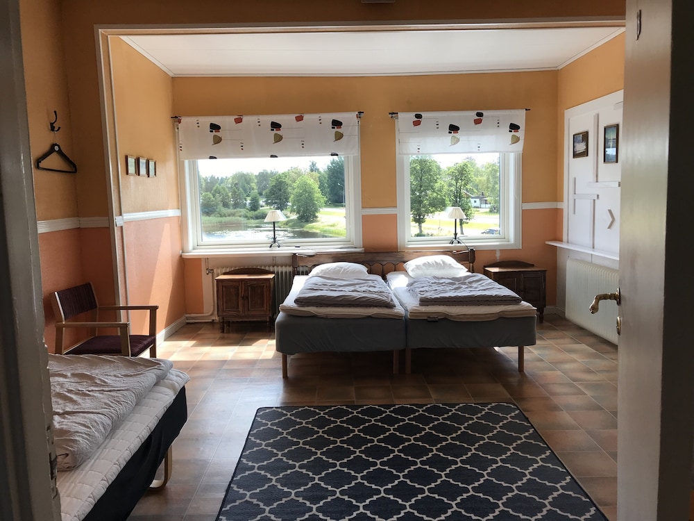 Fegens Vandrarhem 18/40