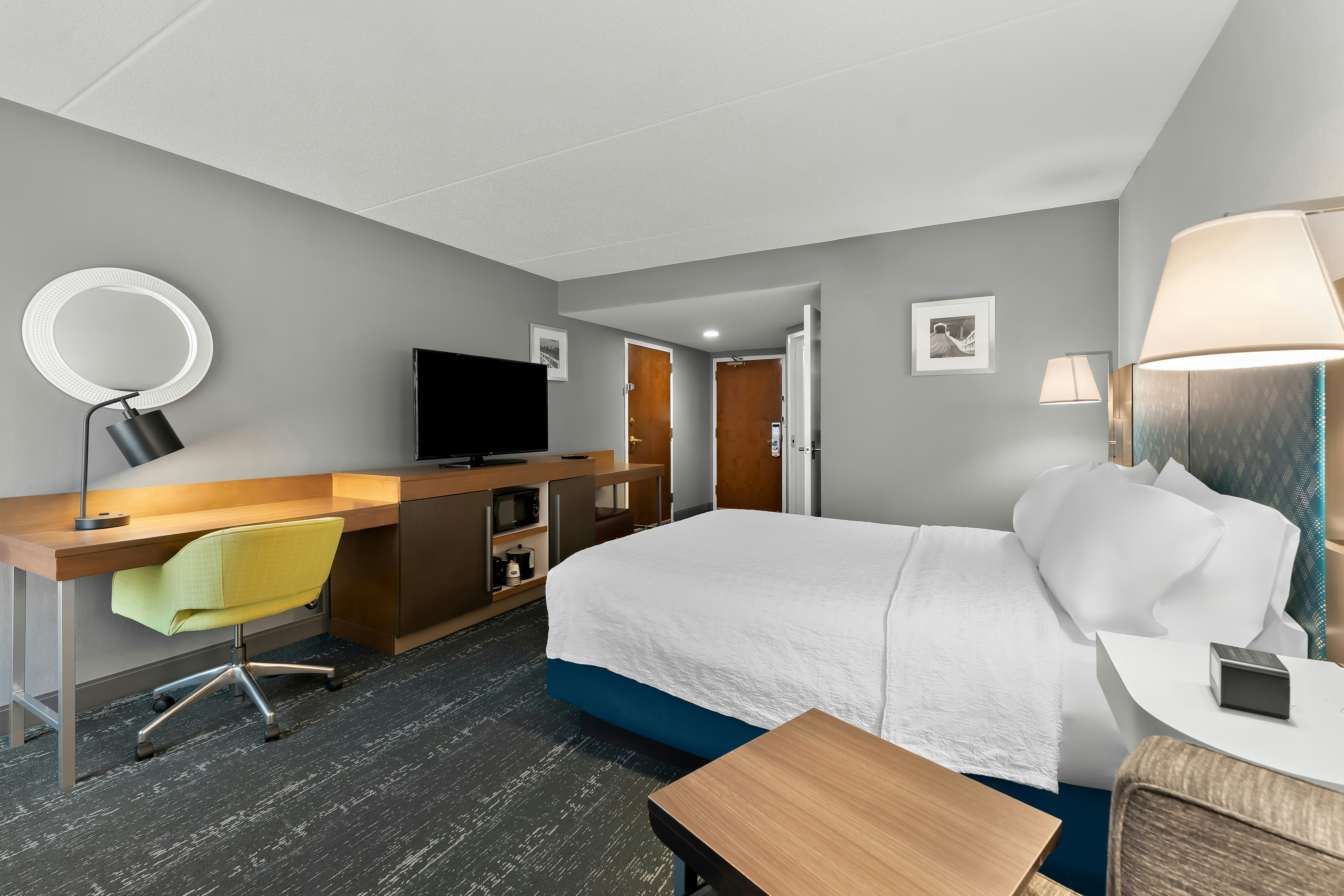 غرفة بسرير كوين لذوي الإعاقة، Hampton Inn Suites Newtown 3/5