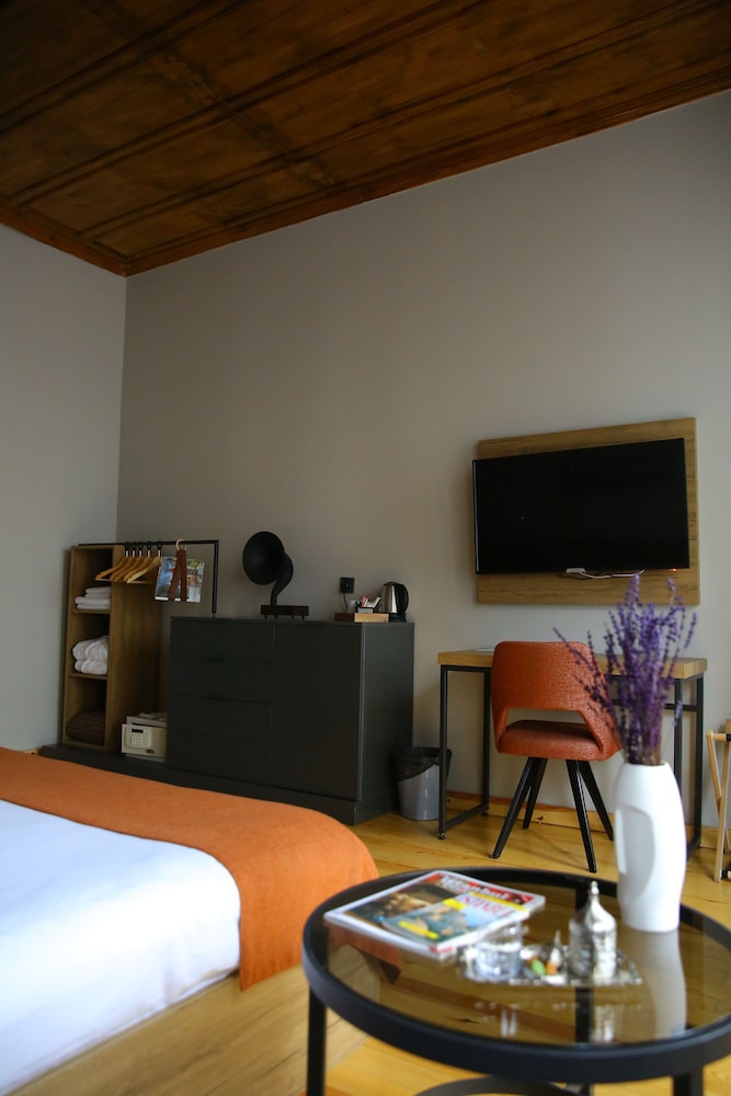ROCO Beyoglu 40/49