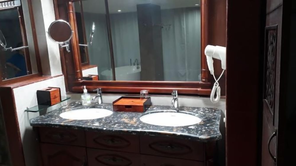 MAYFAIR Spa Resort and Casino, Gangtok 48/50