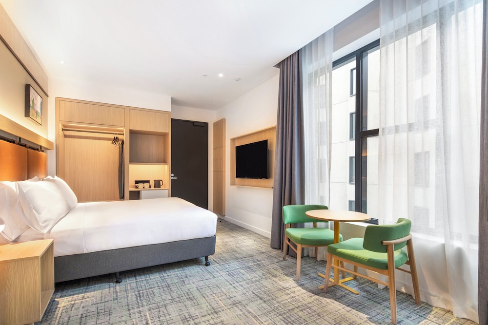 Holiday Inn Melbourne Bourke Street Mall by IHG 16/48