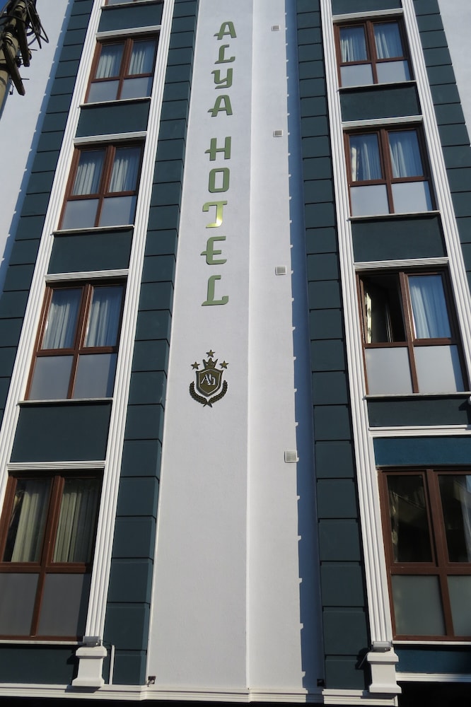 ALYA SUITE HOTEL 1/49