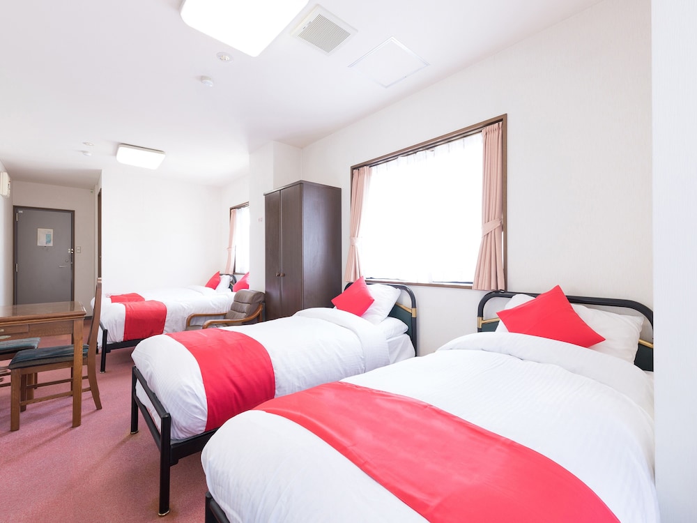 Toka Hotel 7/25