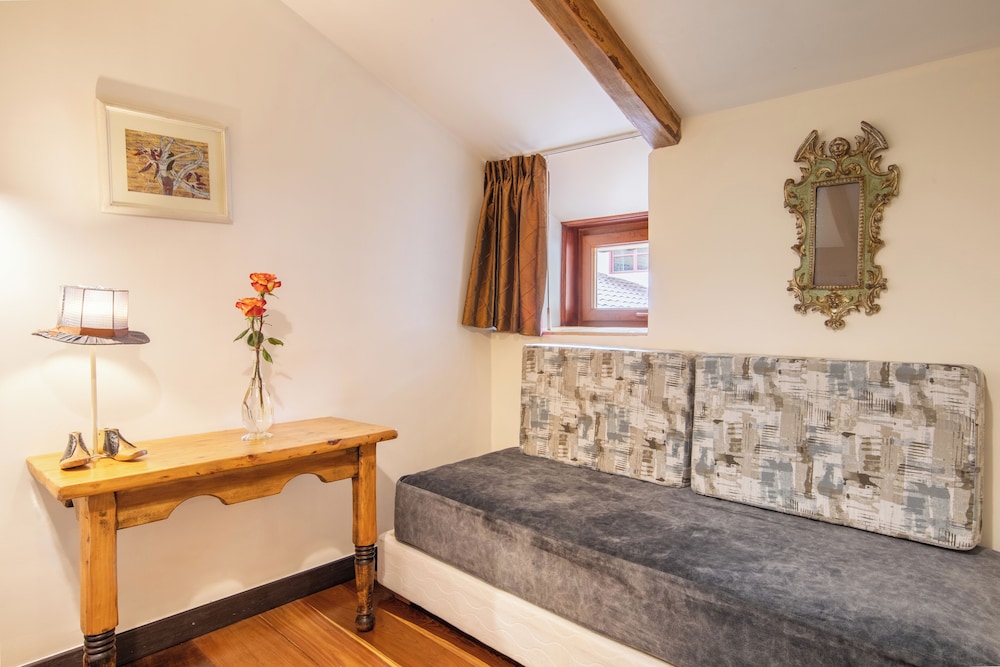 Old Town Quito Suites, Apartments & Boutique hotel 7/50