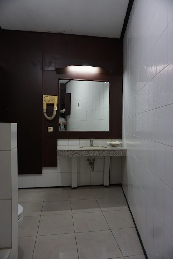 Puri Naga Beachfront Cottages 63/65