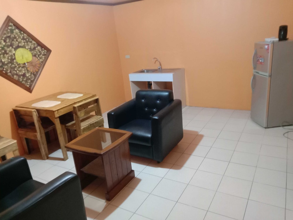 1St Street Park Apartelle 37/55
