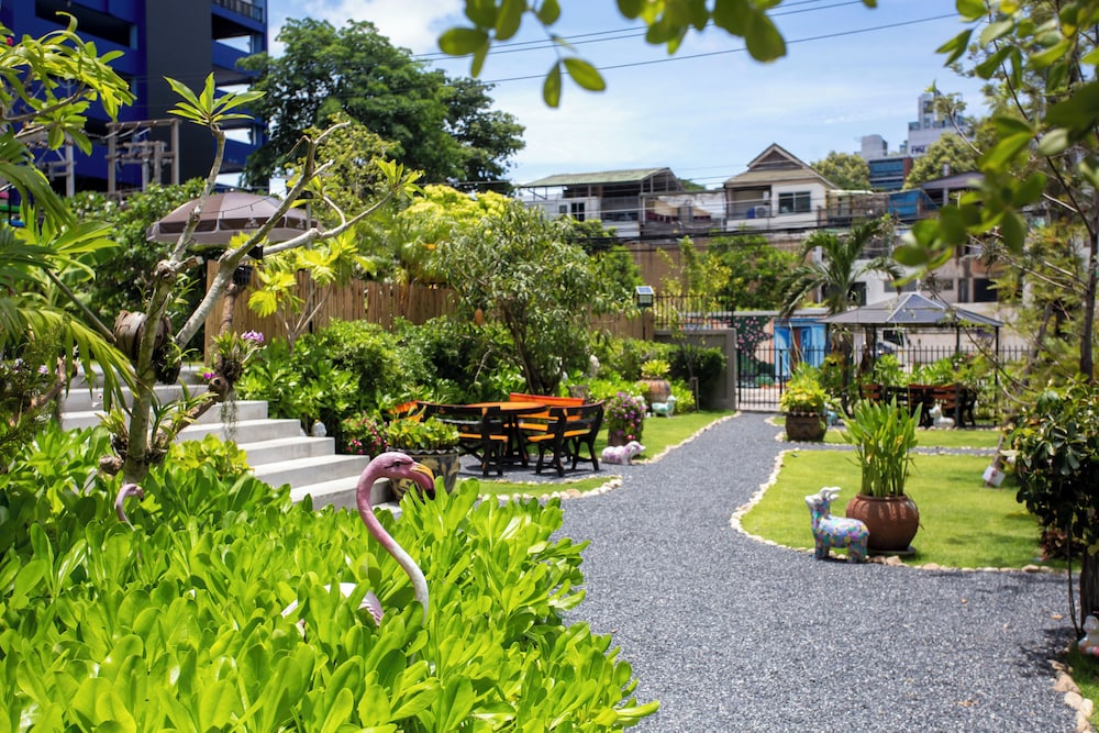Sabai Inn 69/72