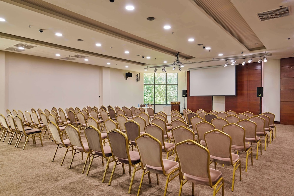 Radisson Blu Hotel Yerevan 37/50