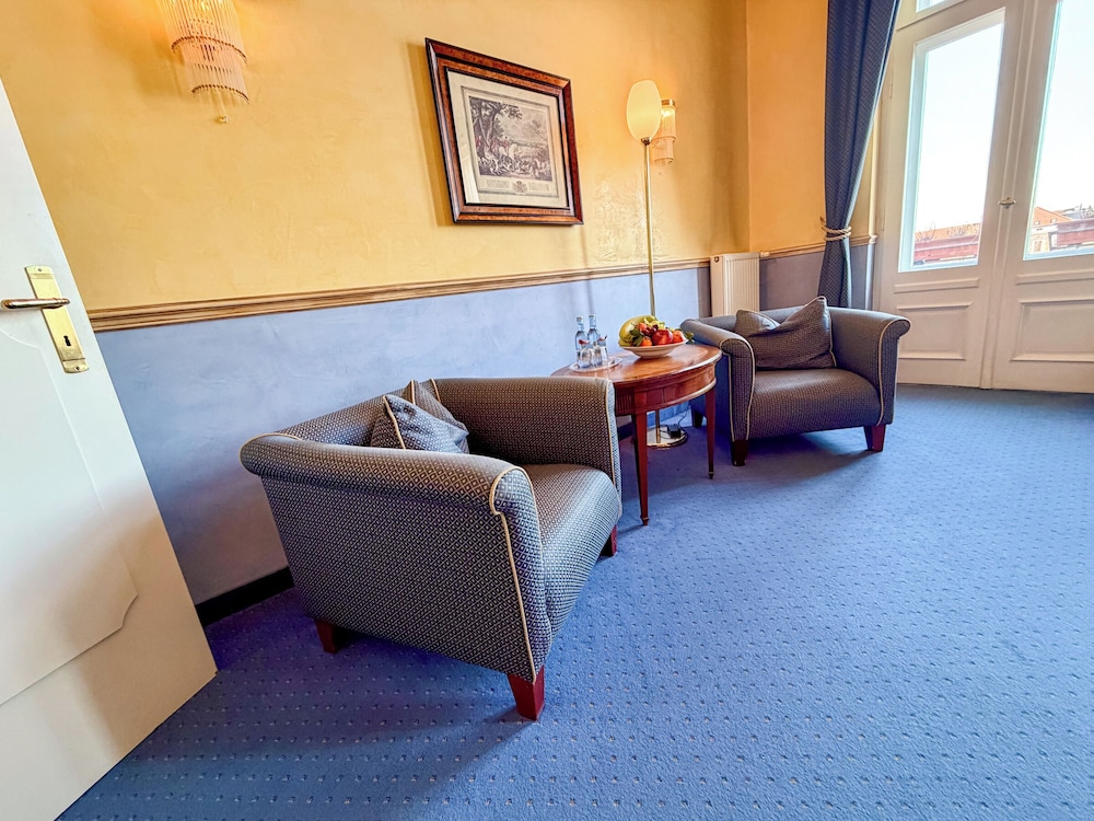 Hotel Am Luisenplatz 38/71