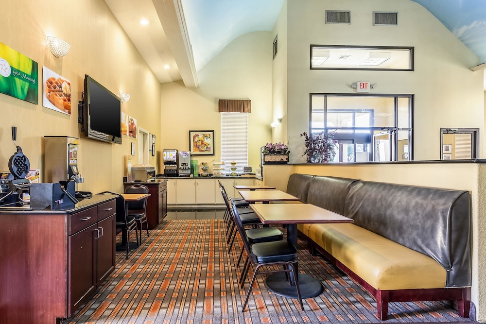 Quality Suites Houston North - Spring 25/41