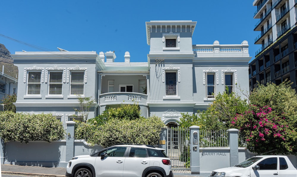 Barry Hall Apartments 39/50