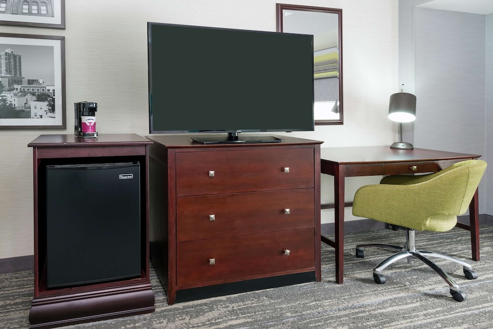 Hampton Inn South Plainfield - Piscataway 38/56