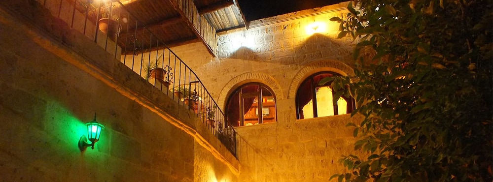 Dilek Tepesi Cave Hotel 11/36