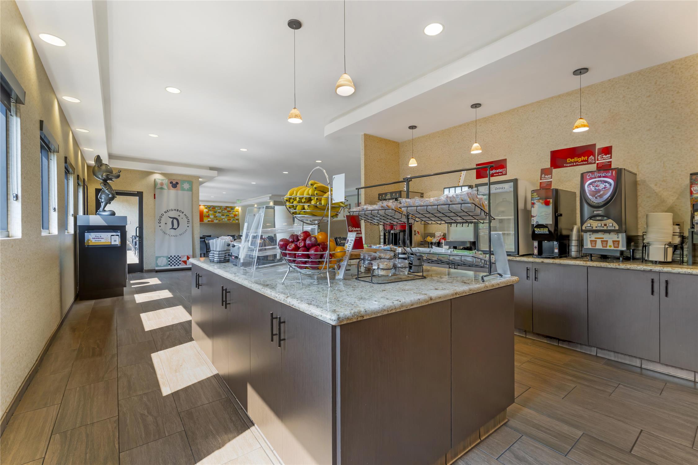 Best Western Plus Anaheim Inn 14/59