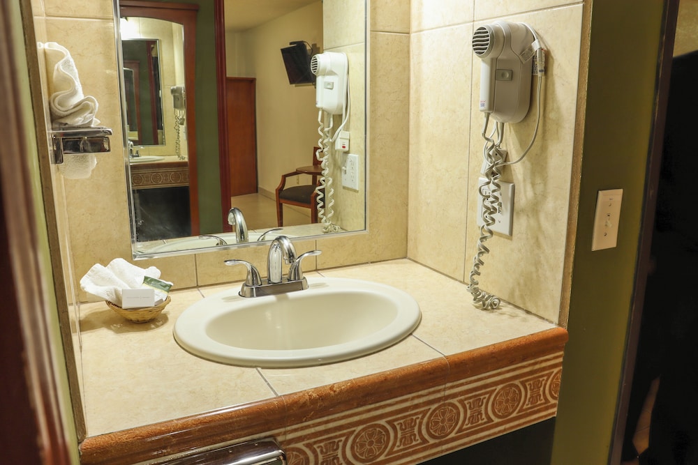 Baja Inn Hoteles La Mesa 75/75