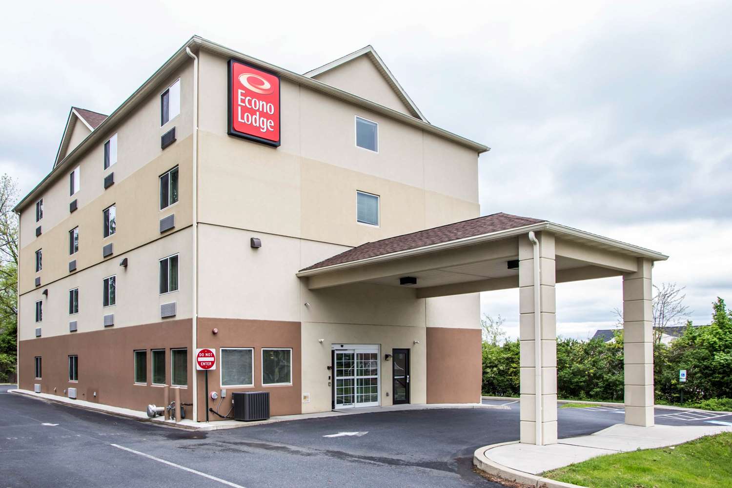 Econo Lodge Harrisburg Hershey 24/26