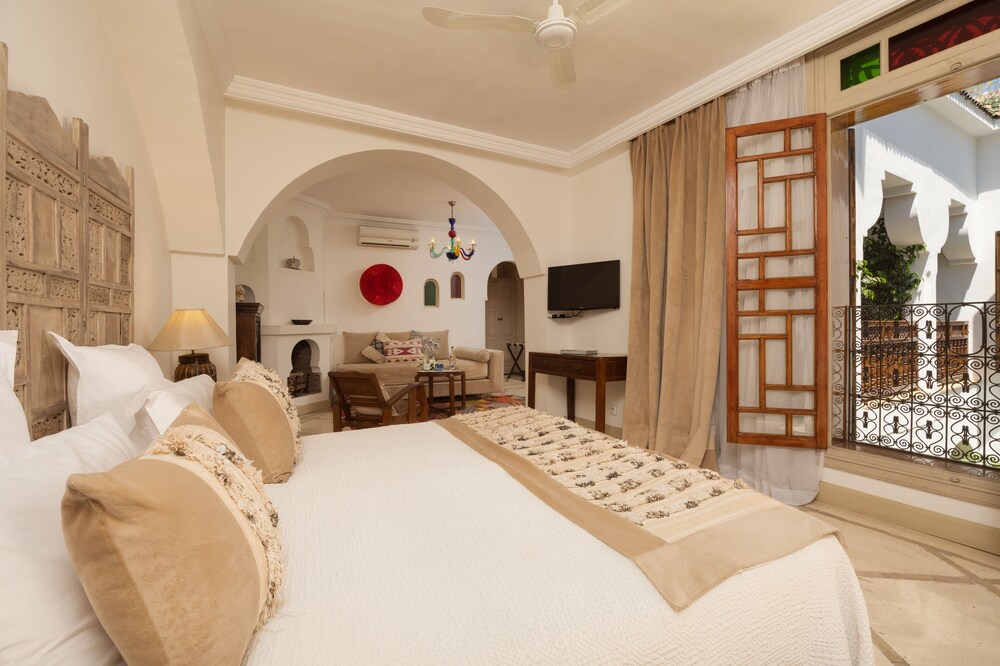 Riad Alma 25/72