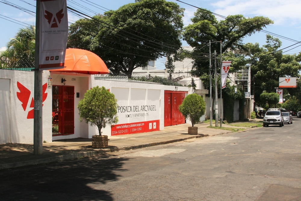 La Posada del Arcangel 64/74