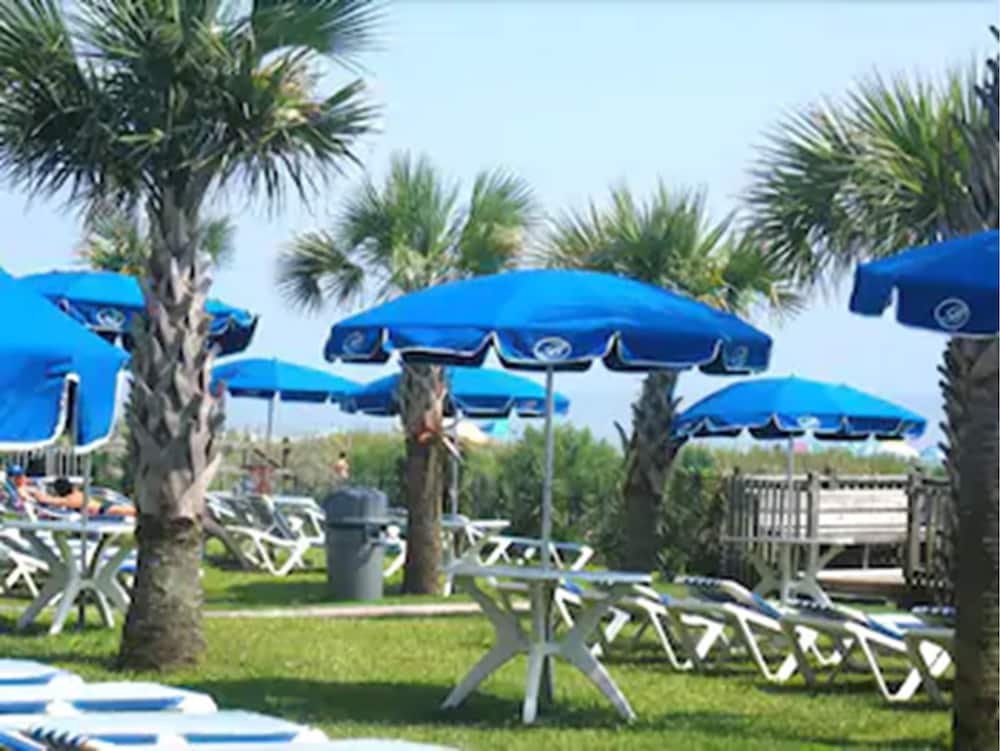 Boardwalk Beach Resort 37/40