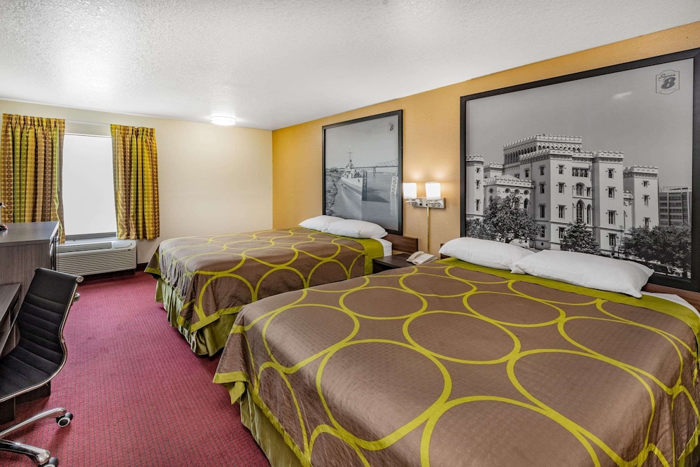Super 8 by Wyndham Kinder/Coushatta near Casino 16/38