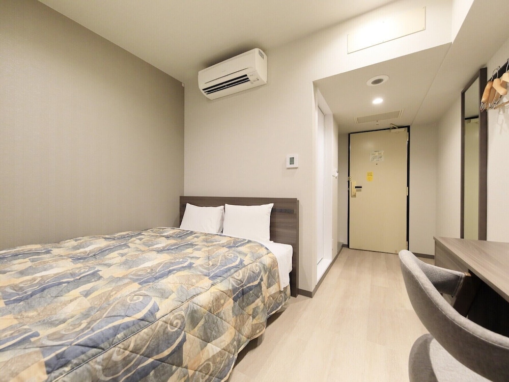 ROOM, SEMI DOUBLE BED, NO VIEW