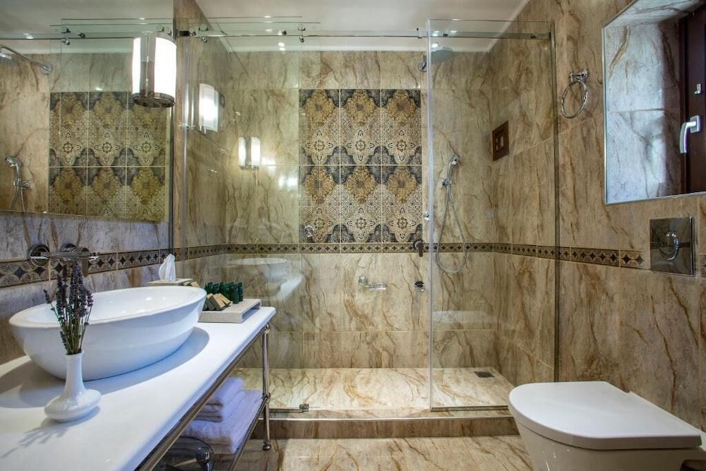 MYSTRAS GRAND PALACE RESORT & SPA 46/50