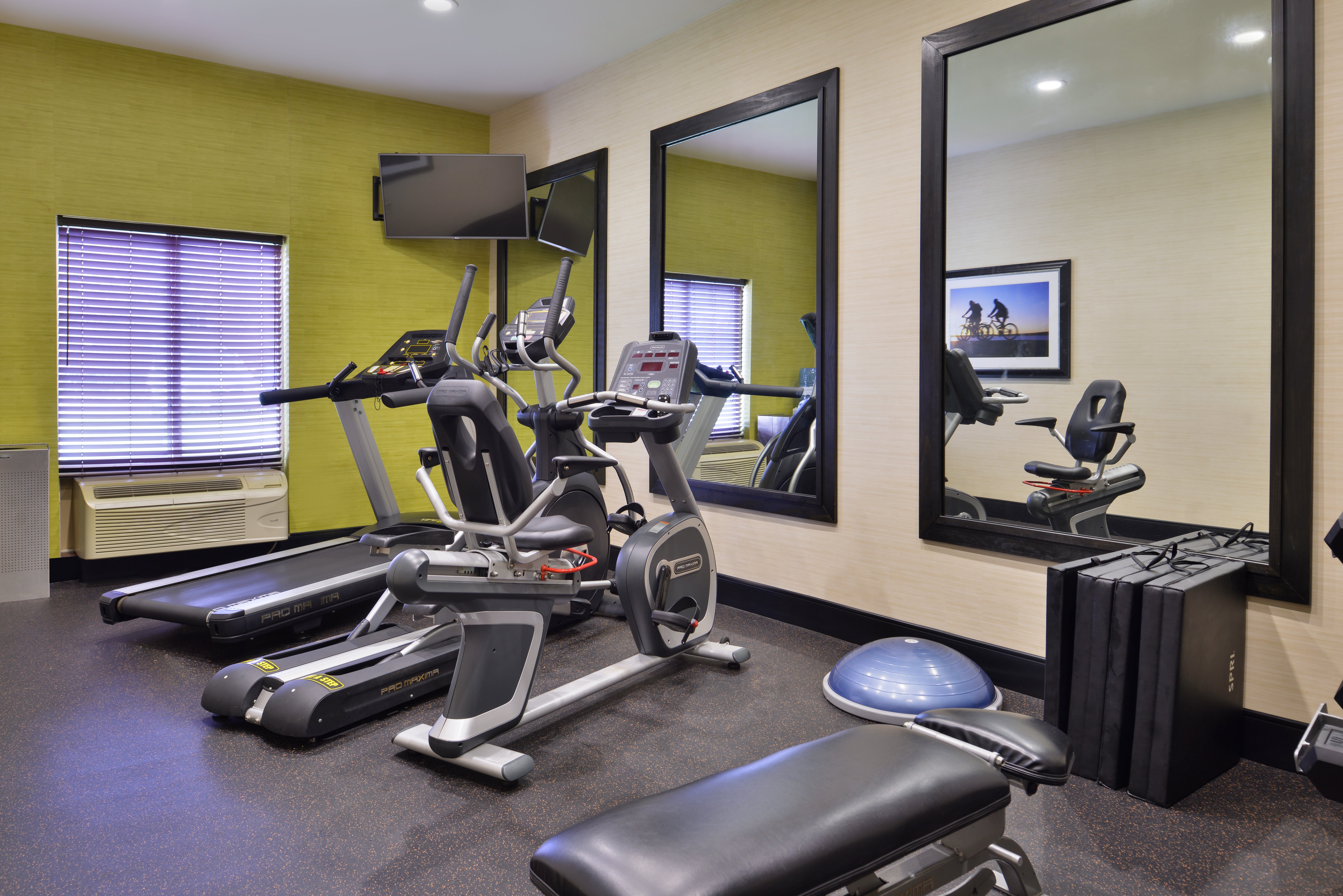 Holiday Inn Express Montgomery - East I-85 52/78