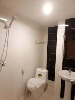 Asia Grand Hotel Hat Yai 43/46