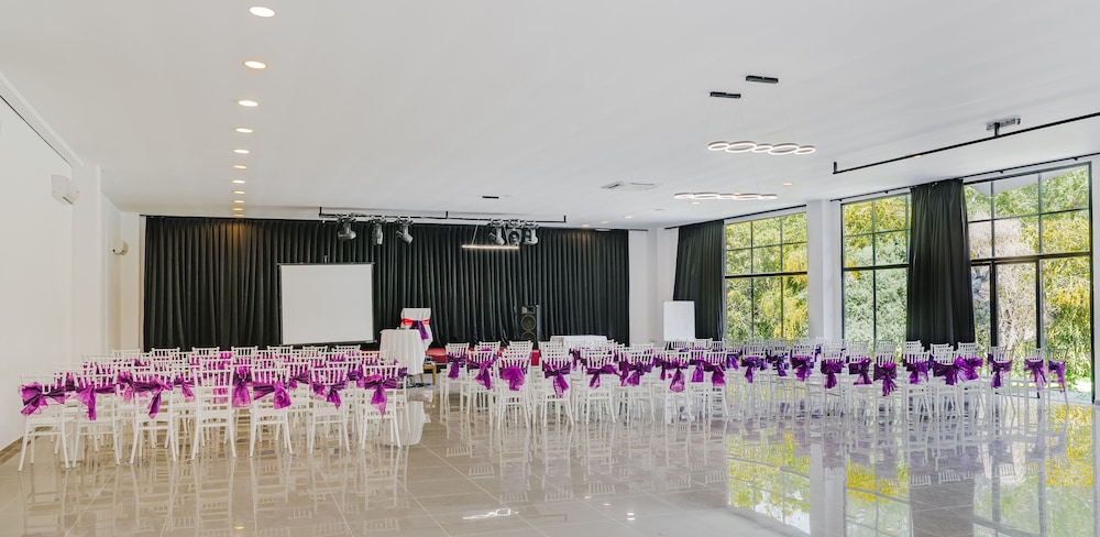 Uptown Buyuk Anadolu Girne Hotel 24/34